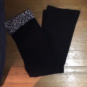 VS yoga pants